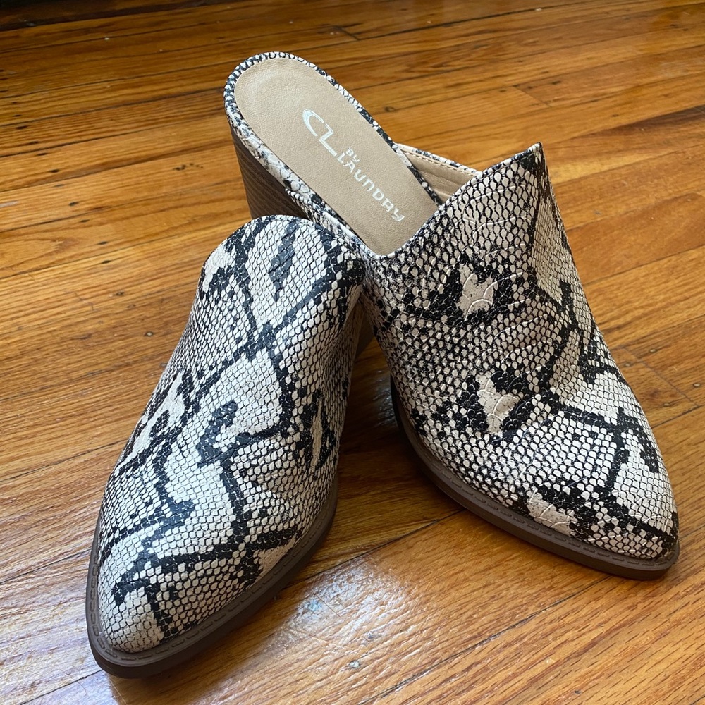 Never worn snakeskin mule